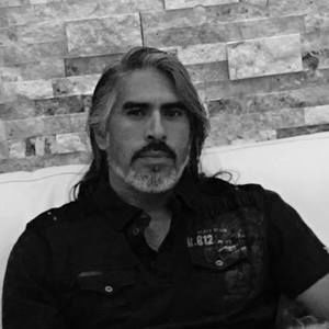 Meet your Posher, Javier